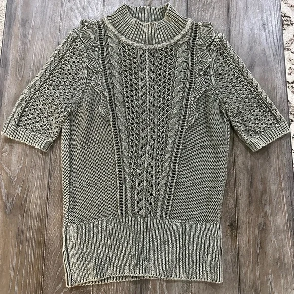 WHBM Sweater - Picture 2 of 9